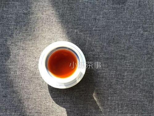 吃瓜岩茶,品味独特岩韵，感受茶香四溢