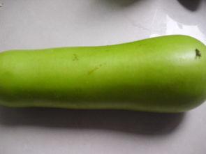 吃葫芦瓜削皮吗,葫芦瓜食用前的削皮技巧与注意事项