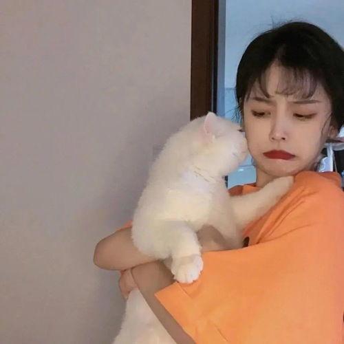 女孩吃瓜头像真人